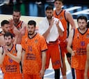 El Valencia despierta muy tarde y vuelve a depender de terceros