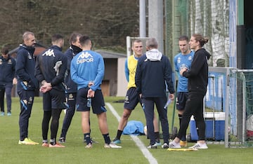 Filipe Luis visitó Abegondo.