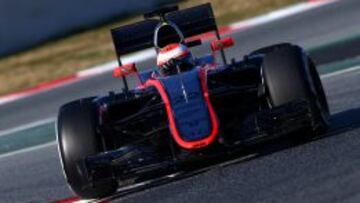 El McLaren rueda normalmente en la pista de Montmel&oacute;