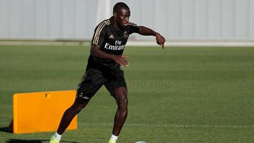 Buenas noticias para Zidane: Mendy trabaja con balón y Marcelo, una parte con el grupo