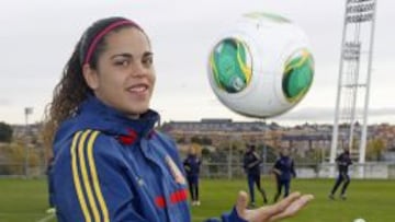 Andrea Sánchez: "Me siento como un futbolista profesional"