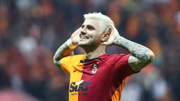 ISTANBUL, TURKIYE - NOVEMBER 5: Mauro Icardi of Galatasaray celebrates after scoring a goal during the Turkish Super Lig week 13 soccer match between Galatasaray and Besiktas at Nef Stadium in Istanbul, Turkiye on November 5, 2022. (Photo by Muhammed Enes Yildirim/Anadolu Agency via Getty Images)