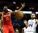 James Harden y no Stephen Curry, MVP para los jugadores