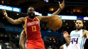 James Harden y no Stephen Curry, MVP para los jugadores