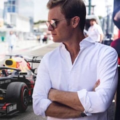 Rosberg apuesta por Verstappen si el campeonato se acorta