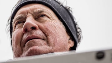 BOSTON, MA - FEBRUARY 07: Head coach Bill Belichick of the New England Patriots looks on during the Super Bowl victory parade on February 7, 2017 in Boston, Massachusetts. The Patriots defeated the Atlanta Falcons 34-28 in overtime in Super Bowl 51. Billie Weiss/Getty Images/AFP
== FOR NEWSPAPERS, INTERNET, TELCOS & TELEVISION USE ONLY ==