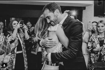 El central uruguayo del Atlético de Madrid, Diego Godín, y su mujer Sofía Herrera contrajeron matrimonio en la parroquia San José de Manga, en Montevideo (Uruguay).

