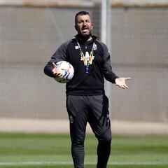 Diego Martínez y su renovación: “Cuando acabe la temporada nos daremos un tiempo”