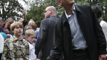 El presidente de Estados Unidos, Barack Obama, ha enviado una carta a la Federación Internacional de Fútbol (FIFA) promoviendo la candidatura de su país como sede para el Mundial de 2018 o 2022. En su carta, dirigida al presidente de la FIFA, Joseph Blatter, Obama recordó que, cuando era niño, él jugó al fútbol "en una calle de tierra en Yakarta".