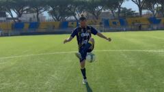 Fracasó en Colo Colo y ahora fichó en Italia: ¡miren lo que hizo en su presentación!