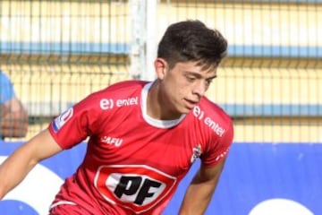 Joaquín Montecinos fue expulsado por doble amarilla en el último duelo de La Serena y no estará en el arranque de la B. 