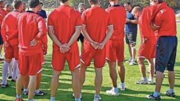 <b>PRIMER DÍA. </b>Julià alargó el entrenamiento de ayer algo más.