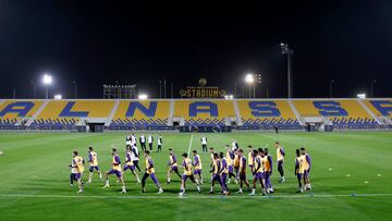 Los jugadores del Real Madrid, durante el último entrenamiento antes del partido, celebrado ayer en Riad.