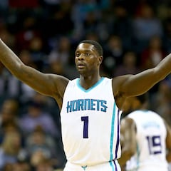 Lance Stephenson firma por los Minnesota Timberwolves de Ricky Rubio