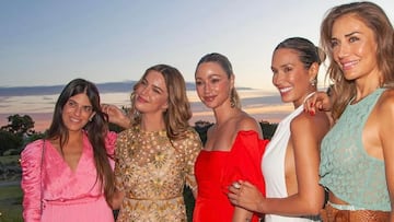 “Gracias amigas por compartir este lindo babyshower... Todas apostaron por un nombre para mi hijo”