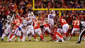 Por primera ocasión en todos los tiempos, los cuatro partidos divisionales se definieron con un field goal o touchdown en la última jugada del partido.