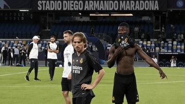 Luka Modric, en el entrenamiento del Real Madrid en el Estadio Diego Armando Maradona en la previa del partido contra el N¨¢poles.