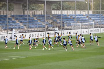 El grupo durante el entrenamiento. 
 