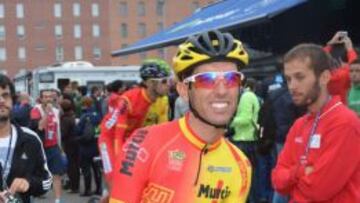 El espa&ntilde;ol Dani Navarro momentos antes del inicio de la prueba de ciclismo en ruta de los Mundiales de Ponferrada 2014.