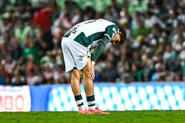  Santiago Munoz of Santos during the 16th round match between Santos and Guadalajara as part of the Liga BBVA MX, Torneo Apertura 2024 at TSM Corona Stadium on November 05, 2024 in Torreon, Coahuila, Mexico.