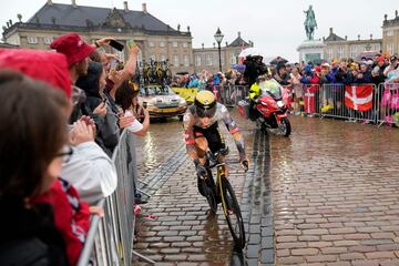 Primoz Roglic durante la etapa.