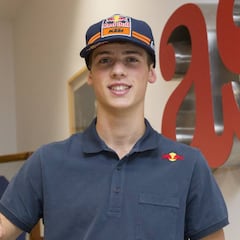 "Entreno con Cairoli y le faltan segundos para jugar conmigo"