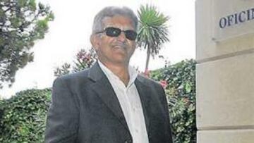 <b>ÉL PONE LA PASTA. </b>Javier pagó por Luis, pero entiende el castigo impuesto por Valverde.