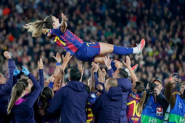 Alexia Putellas celebra sus 500 partidos con el Barcelona con un gol y dos asistencias en el Camp Nou.