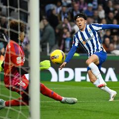 Guillermo Ochoa sucumbe ante Martín Anselmi