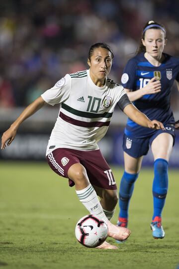 México cayó 6 goles por 0 ante Estados Unidos en el primer partido para ambas escuadras del Campeonato Femenil del Premundial de Concacaf; Morgan y Rapinoe brillan.