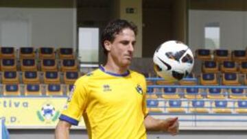 Fernando Mor&aacute;n, en su presentaci&oacute;n con el Alcorc&oacute;n.