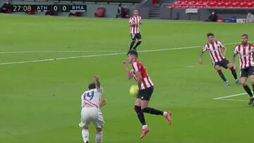 El madridismo perplejo: la mano dentro del área del Athletic que ni Mateu ni el VAR pitaron