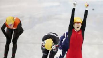 Zhou Yang celebra el oro en los 1.500 metros.