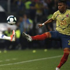 Las 5 dudas de Mauricio Isla para fichar en Boca Juniors