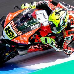 Bautista vuelve a ser profeta en su tierra y ya suma 12 victorias