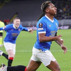 Morelos, a un gol de superar a Falcao en UEL: Así va el duelo