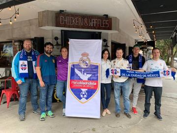 La Peña Madridista de la Ciudad de México durante un partido del Real Madrid.