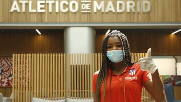 Ludmila posa en el Wanda Metropolitano. 