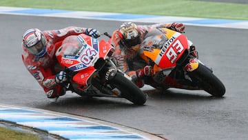 Dovizioso y M&aacute;rquez peleando por la victoria en Motegi.