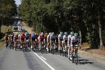 La decimocuarta etapa del Tour en imágenes