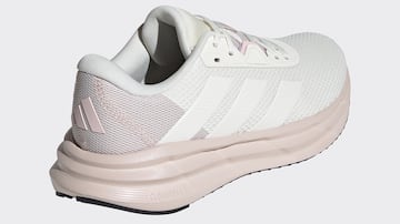 Adidas Galaxy 7 gris con rosa para mujer.