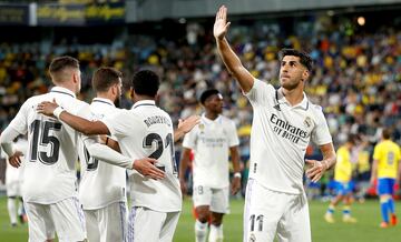 0-2. Marco Asensio celebra el segundo gol que anota en el minuto 75 de partido.