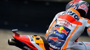 Marc Márquez pilota la Honda RC213V durante la temporada 2021.