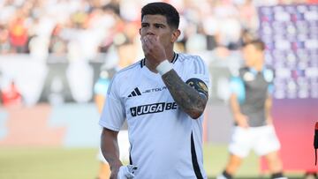 Futbol, Colo Colo vs Racing.
Partido amistoso, Choque de Campeones
El jugador de Colo Colo Esteban Pavez es fotografiado durante el partido amistoso contra Racing disputado en el estadio Monumental de Santiago, Chile.
18/01/2025
Dragomir Yankovic/Photosport
Football, Colo Colo vs Racing
Friendly match, Choque de Campeones
Colo ColoÕs player Esteban Pavez is pictured during friendly match against Racing held at the Monumental stadium in Santiago, Chile.
18/01/2025
Dragomir Yankovic/Photosport