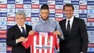 13/07/15 ATLETICO DE MADRID PRESENTACION DE FERREIRA CARRASCO
ENRIQUE CEREZO Y CAMINERO