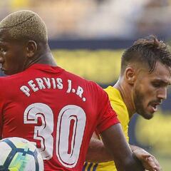 Pervis: “Quiero aprovechar la oportunidad de Lucas”