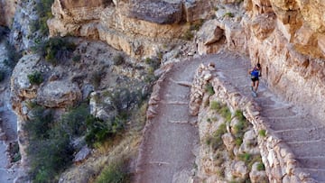 Tim Freriks intentando romper el r&eacute;cord R2R de 34 Km en el Grand Ca&ntilde;on (Arizona) 