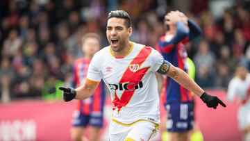 Falcao celebra sus goles de Copa.