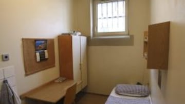 Vista del interior de una de las celdas de la penitenciaría bávara de Lansberg, donde el expresidente del Bayern Múnich, Uli Hoeness, ingresará próximamente para cumplir una condena de tres años y medio por fraude fiscal.