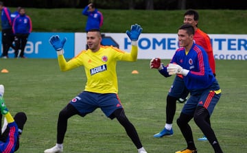 Jefferson Lerma, Yerry Mina y Edwin Cardona trabajaron en la sede deportiva de la Federación Colombiana de Fútbol con Carlos Queiroz y los profesores Hugo Pereira y Océano Cruz en la primera práctica de cara a la Copa América. 